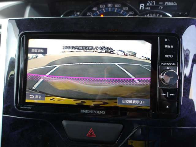 �o�b�N�J����