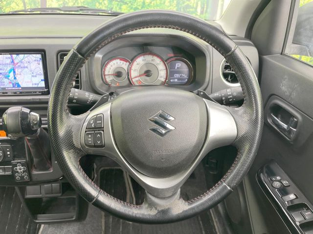 �y�����v�����X�e�A�����O�z�㎿�Ȋv���g�p���邱�ƂŁA��ɂ����������݂ƂĂ��^�]���₷���n���h���ł���