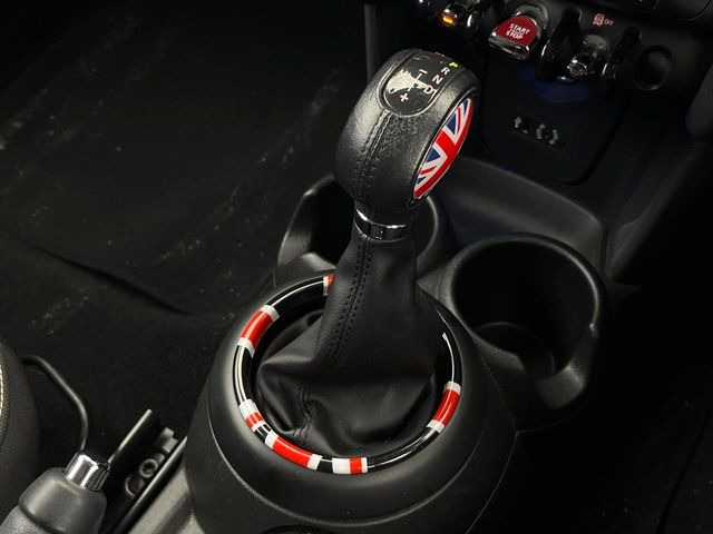 ��MT���[�h�t��AT:�ʏ�͎����ł����Ȃ���ϑ�(�M�A�`�F���W)���h���C�o�[�̑���ɂ���ĈӐ}�I�ɕς�����V�X�e���ł��B����w���i�̃h���C�u�����y���݂��������܂�!