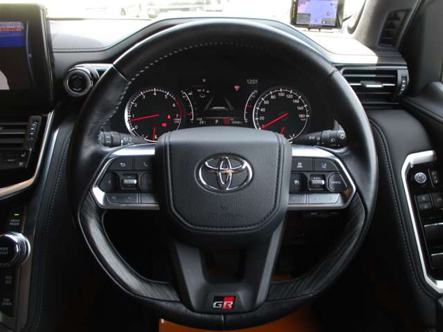 JBLサウンド・リヤエンタS・純正DAナビ・全方位M・サンルーフ・黒革ベンチレーション・純正18AW・電動デフロック(F/R)・Pバックドア・カラーHUD・Pバックドア・Carplay・HDMI・DVD