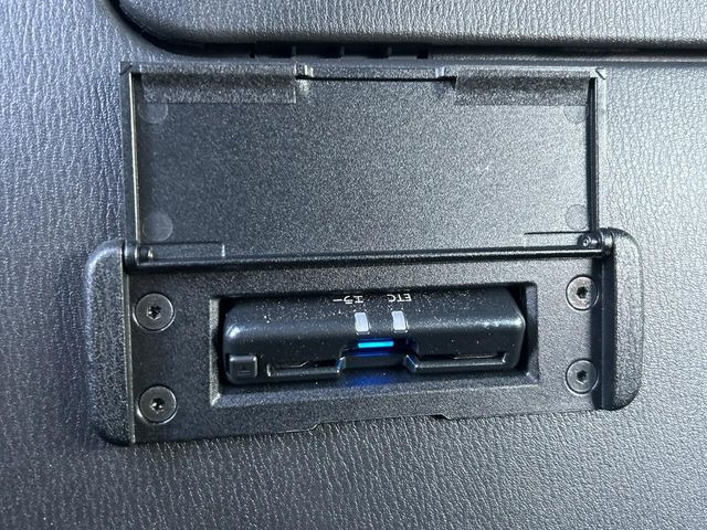 【ETC】高速道路の料金所をストレスなく通過!話題のスポットやサービスエリアに多い「スマートIC」利用時は必須のアイテムです。当店でセットアップを実施、ご納車当日からすぐにご利用いただけます!