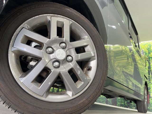 �y����15�C���`�A���~�z�C�[���z�O�ςɃ}�b�`���������A���~�z�C�[���𑕒����Ă���܂��B�e��ЊO�A���~�z�C�[����A�X�^�b�h���X�^�C�����戵�����Ă���܂��B���񂲑��k����������