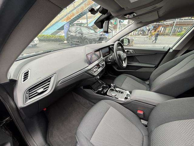 2シリーズグランクーペ218i プレイ