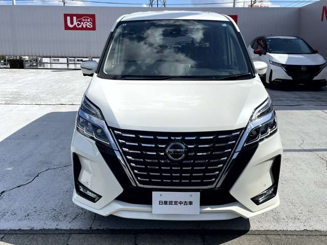 セレナ2.0 ハイウェイスターV 4WD