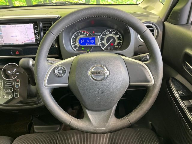 �y�����v�����X�e�A�����O�z�㎿�Ȋv���g�p���邱�ƂŁA��ɂ����������݂ƂĂ��^�]���₷���n���h���ł���