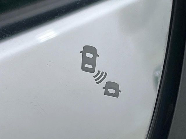 �y������p���m�z���s���A�h�A�~���[�̎��p�ɂȂ�₷���ӏ��Ɍ㑱�Ԃ��ڋ߂���ƃT�C�h�~���[�t�߂Ɍx����\���A�h���C�o�[�ɒ��ӊ��N�����Ă���܂��B