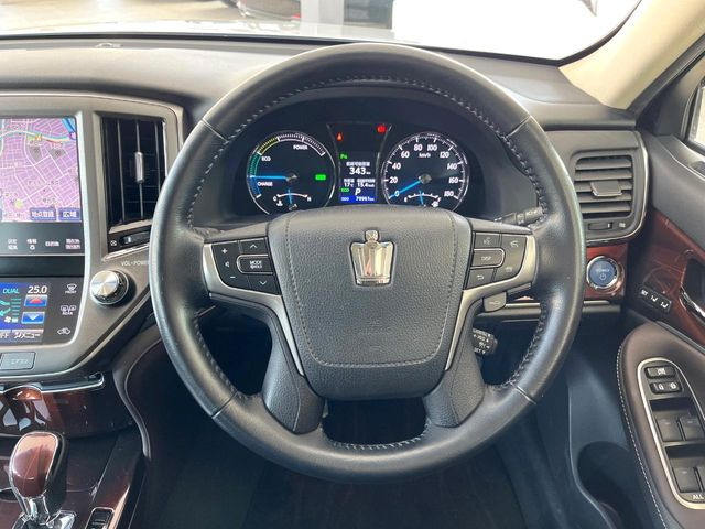 �y�����v�����X�e�A�����O�z�㎿�Ȋv���g�p���邱�ƂŁA��ɂ����������݂ƂĂ��^�]���₷���n���h���ł���