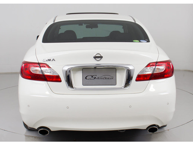 クリアランスソナーが付いています!フロント&リアにセンサーがあり、障害物に近づくと警告音が鳴りドライバーへお知らせ!すごく便利な人気装備です!!