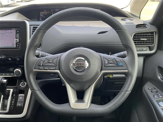 セレナ2.0 ハイウェイスター Vセレクション