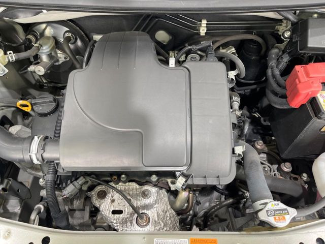 親切・丁寧な専門メカニックスタッフが応対!・車検・点検整備・事故等の修理などアフターサービスも安心。お車のカスタマイズもネクステージのサービススタッフまでご相談ください!