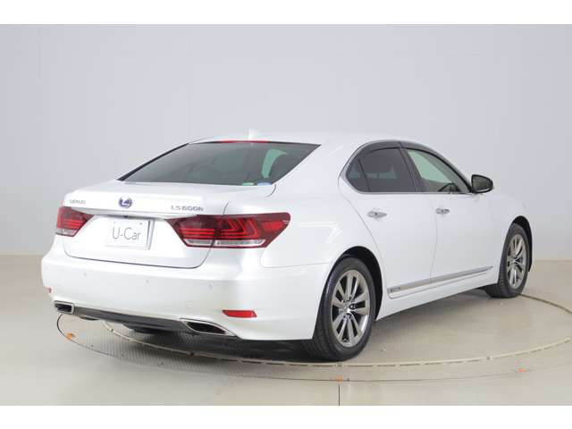 LS600h バージョンC Iパッケージ 4WD
