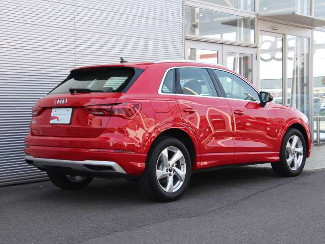 Q335 TFSI アドバンスド