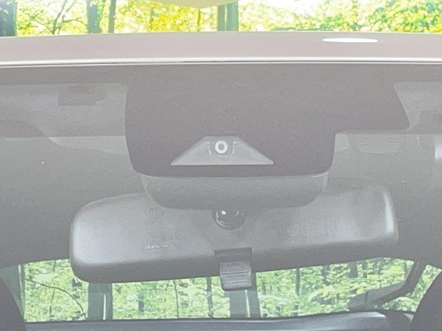 �y�g���^�Z�[�t�e�B�Z���X�z���s���ɑO���̎ԗ�����F�����A�Փ˂������Ȏ��͌x��ƃu���[�L�ŏՓˉ���Ɣ�Q�y�����A�V�X�g�B�����S�Ƀh���C�u�����y���݂��������܂��B