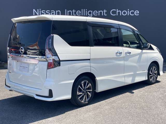 セレナ2.0 ハイウェイスターV