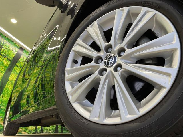 �y18�C���`�A���~�z�C�[���z�O�ςɃ}�b�`�����A���~�z�C�[���𑕒����Ă���܂��B�e��A���~�z�C�[����A�X�^�b�h���X�^�C�����戵�����Ă���܂��B���񂲑��k����������