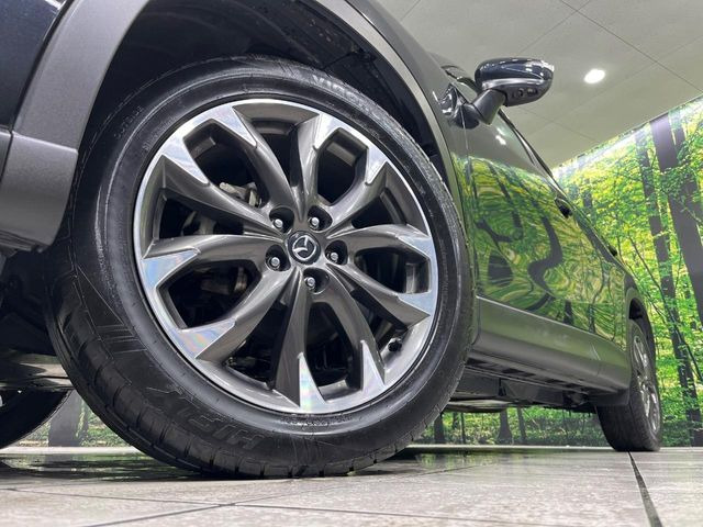 �y����19�C���`�A���~�z�C�[���z�O�ςɃ}�b�`���������A���~�z�C�[���𑕒����Ă���܂��B�e��ЊO�A���~�z�C�[����A�X�^�b�h���X�^�C�����戵�����Ă���܂��B���񂲑��k����������