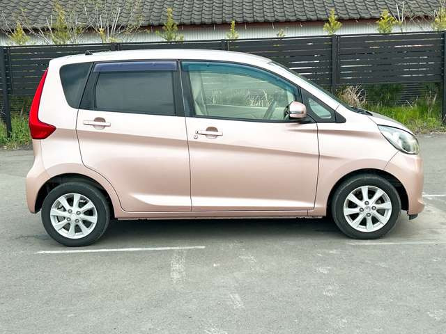 お客様のご予算帯に合わせたお車を常時100台以上取り揃えています!当社のスタッフがお客様のお車選びをしっかりサポートしご提案させていただきます!