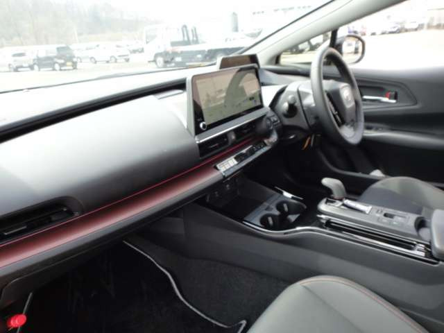 ☆予防安全パッケージ「セーフティセンス」!プリクラッシュセーフティ・レーントレーシングアシスト・レーダークルーズコントロール・オートマチックハイビーム・ロードサインアシスト☆