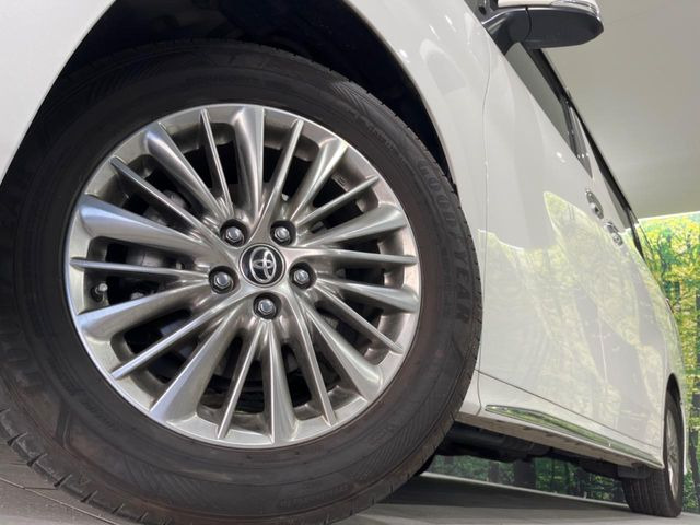 �y����17�C���`�A���~�z�C�[���z�O�ςɃ}�b�`���������A���~�z�C�[���𑕒����Ă���܂��B�e��ЊO�A���~�z�C�[����A�X�^�b�h���X�^�C�����戵�����Ă���܂��B���񂲑��k����������