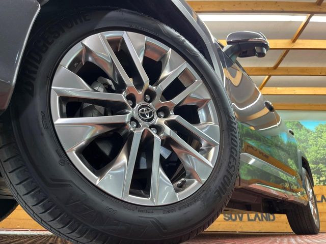 �y����19�C���`�A���~�z�C�[���z�O�ςɃ}�b�`���������A���~�z�C�[���𑕒����Ă���܂��B�e��ЊO�A���~�z�C�[����A�X�^�b�h���X�^�C�����戵�����Ă���܂��B���񂲑��k����������