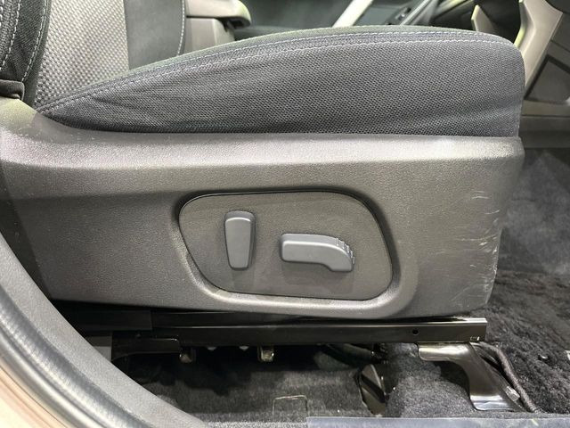 �y�p���[�V�[�g�z�X�C�b�`��ŊȒP�ɃV�[�g�̔��������\!�d��������͂�����܂���!���K�ȃV�[�g�|�W�V�����ɃZ�b�g���āA���K�ȃh���C�u�����y���݂��������B