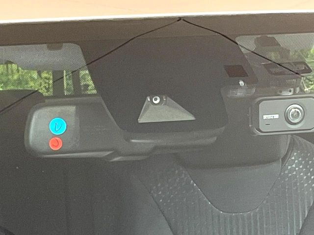 �y�v���N���b�V���Z�[�t�e�B�z�O���̎ԗ��������m���A�Փ˂������Ȏ��͌x��Œ��ӂ𑣂��A�u���[�L�𓥂ޗ͂��T�|�[�g�B�u���[�L�𓥂߂Ȃ������ꍇ�͏Փ˔�Q�y���u���[�L���쓮�A�Փˉ�����T�|�[�g���܂��B