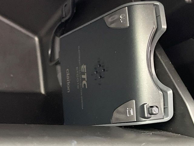 【ETC】高速道路の料金所をストレスなく通過!話題のスポットやサービスエリアに多い「スマートIC」利用時は必須のアイテムです。当店でセットアップを実施、ご納車当日からすぐにご利用いただけます!