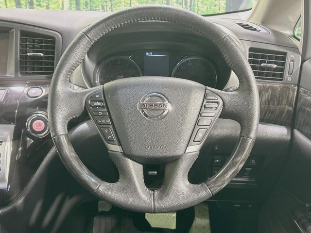 �y�����v�����X�e�A�����O�z�㎿�Ȋv���g�p���邱�ƂŁA��ɂ����������݂ƂĂ��^�]���₷���n���h���ł���