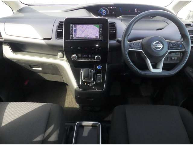 セレナ1.2 e-POWER XV