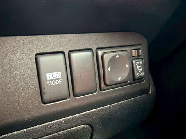 �C�ɂȂ邨�Ԃ�����܂�����E�̓d�b�ԍ����璼�ڂ��X�ɂ��₢���킹���������B�x�����@����ԗ����A��Ԃ܂łȂ�ł������������Ē����܂��B�X�^�b�t�ꓯ���A�����҂����Ă���܂��B