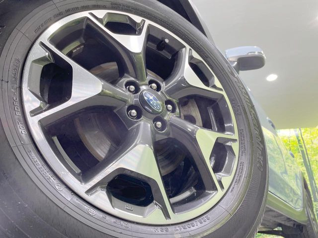 �y����17�C���`�A���~�z�C�[���z�O�ςɃ}�b�`���������A���~�z�C�[���𑕒����Ă���܂��B�e��ЊO�A���~�z�C�[����A�X�^�b�h���X�^�C�����戵�����Ă���܂��B���񂲑��k����������