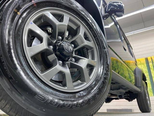 �y�����A���~�z�C�[���z�O�ςɃ}�b�`���������A���~�z�C�[���𑕒����Ă���܂��B�e��ЊO�A���~�z�C�[����A�X�^�b�h���X�^�C�����戵�����Ă���܂��B���񂲑��k����������
