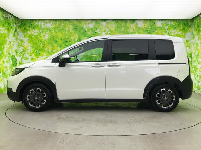 フリード1.5 ハイブリッド クロスター