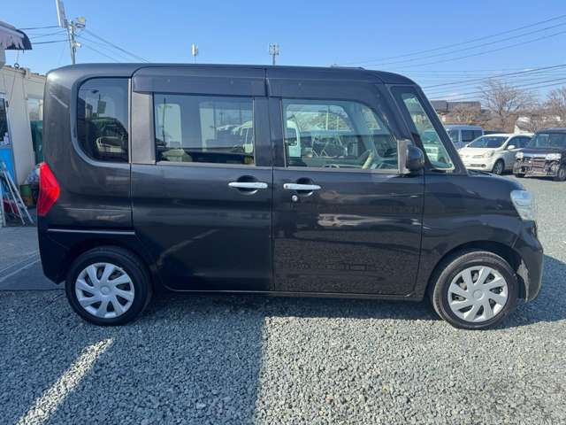 �[�ԑO�̓_�������������H��֊O�����A�L�b�`���s���Ă���܂�!���S���Ă���肢��������悤�ɋ΂߂Ă��܂��B