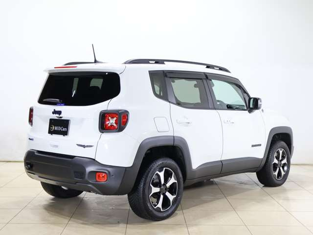 レネゲードトレイルホーク 4xe 4WD