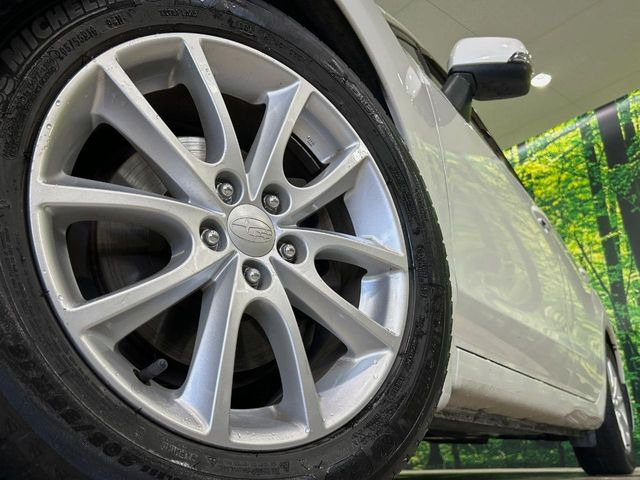 �y����16�C���`�A���~�z�C�[���z�O�ςɃ}�b�`���������A���~�z�C�[���𑕒����Ă���܂��B�e��ЊO�A���~�z�C�[����A�X�^�b�h���X�^�C�����戵�����Ă���܂��B���񂲑��k����������