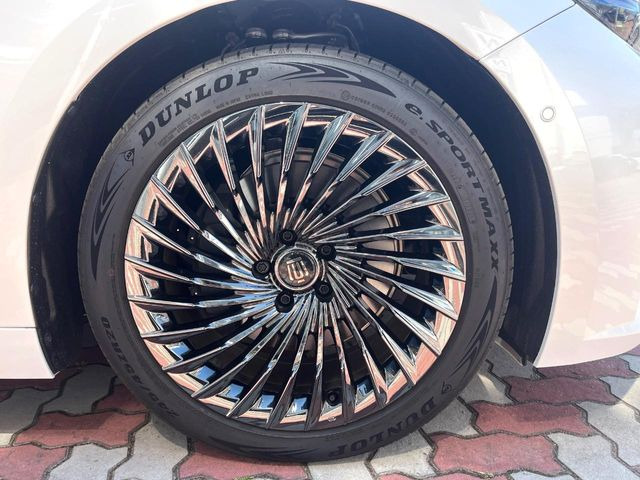 �y�����I�v�V����20�C���`�A���~�z�C�[���z�����I�v�V�����z�C�[���𑕒��B���s���\�̌���ɉ����A�O�ς����X�^�C���b�V���ɂȂ��Ă��܂��B