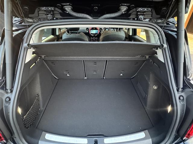 ミニクロスオーバークーパー D オール4 4WD