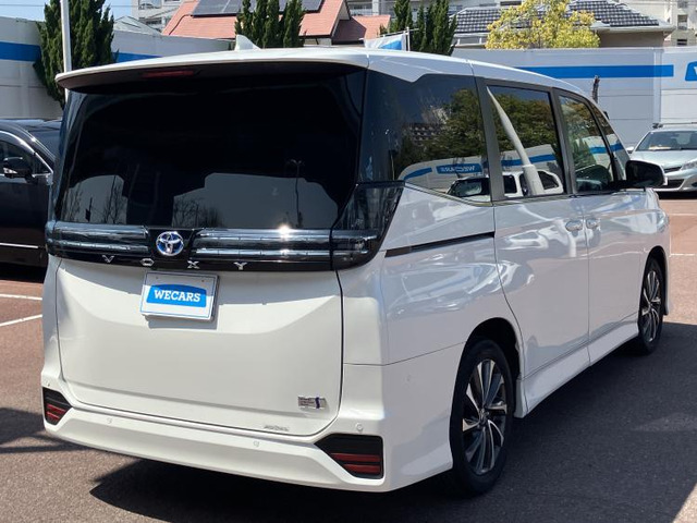 ヴォクシー1.8 ハイブリッド S-Z