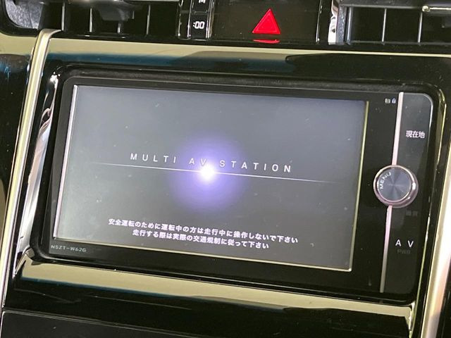 �y�����i�r�z�l�C�̏����i�r�𑕔����Ă���܂��B�i�r�̎g���₷���͂������A�I�[�f�B�I�@�\���[��!�L�����v�◷�s�͂������A�ʋ΂┃�����ȂǕ��i�̃h���C�u���y�����Ȃ�͂���