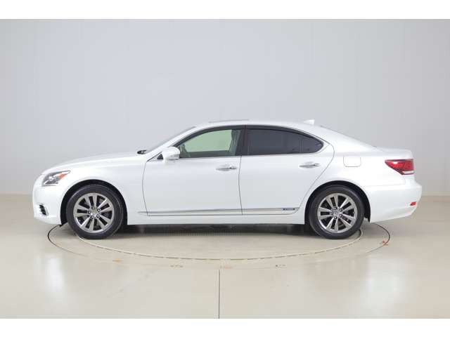 LS600h バージョンC Iパッケージ 4WD