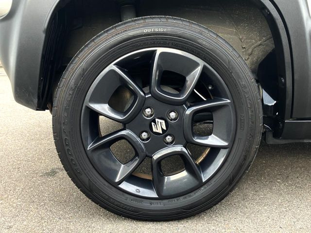 �y����16�C���`�A���~�z�C�[���z�O�ςɃ}�b�`���������A���~�z�C�[���𑕒����Ă���܂��B�e��ЊO�A���~�z�C�[����A�X�^�b�h���X�^�C�����戵�����Ă���܂��B���񂲑��k����������