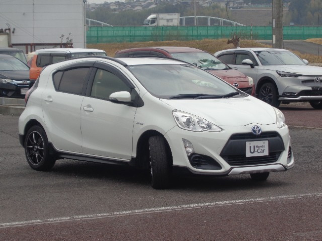 アクア1.5 X-URBAN ソリッド