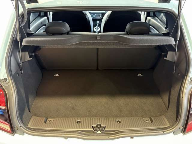 �׎��̉摜�ł��B���̉��ɃG���W�����L��܂��B