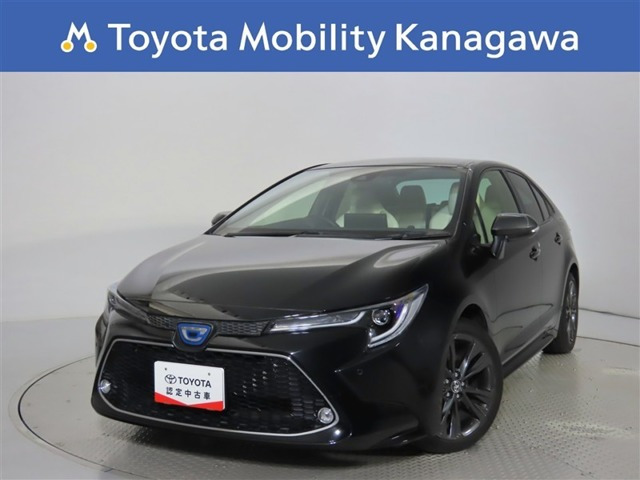 カローラ1.8 ハイブリッド W×B