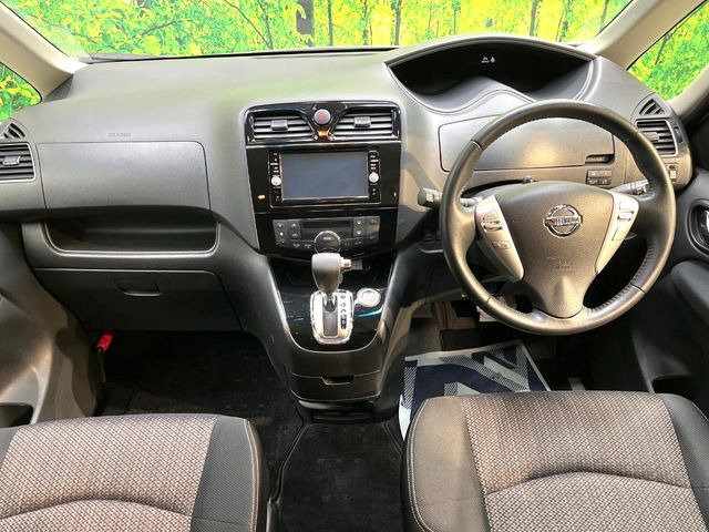 セレナ2.0 ハイウェイスター Vセレクション+Safety S-HYBRID