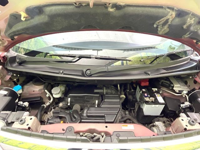 親切・丁寧な専門メカニックスタッフが応対!・車検・点検整備・事故等の修理などアフターサービスも安心。お車のカスタマイズもネクステージのサービススタッフまでご相談ください!