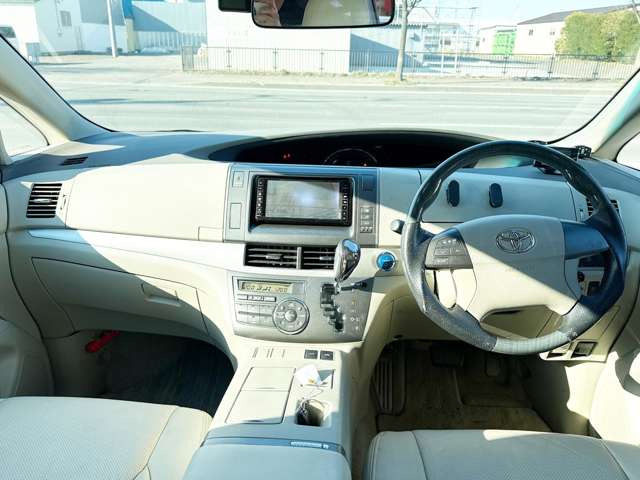 �����[���ɂ��s���Ȃ��q�l�ł��܂��́A�����k���҂����Ă���܂���wNEODrive�x����TEL011�]792�]0374