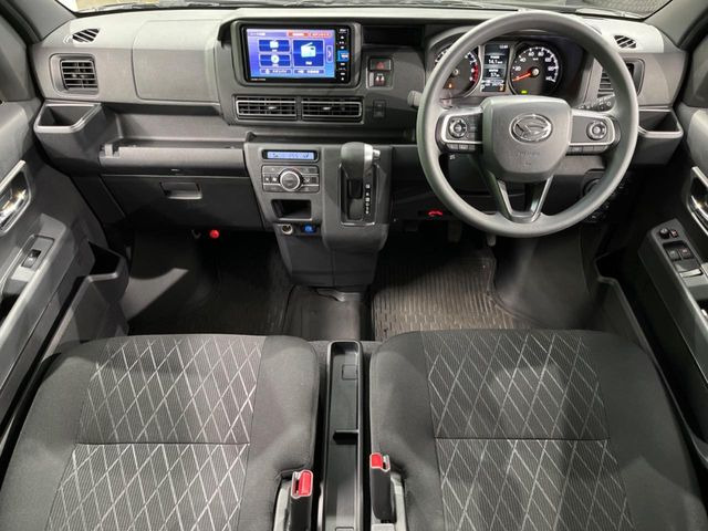 �O���[�v���݌ɐ���30,000��!!�S���̌n��X���烁�[�J�[�E�Ԏ��킸���Љ�o����̂ŁA���Ȃ��Ƀs�b�^���̂��Ԃ�������͂��ł���܂��͂��₢���킹��������