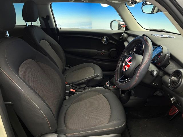 ���V�[�g�̎g�p��:�j��E�ւ�������Ȃ��A�����̒ʂ肫�ꂢ�ȏ�Ԃ��ێ����Ă���܂��B�܂��A�����N���[�j���O�E�R�[�e�B���O�����p�����������܂��B